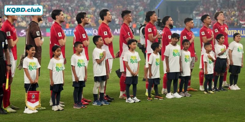 Không khí cuồng nhiệt trên khán đài là đặc sản không thể thiếu tại giải VĐQG Indonesia Không khí cuồng nhiệt trên khán đài là đặc sản không thể thiếu tại giải VĐQG Indonesia